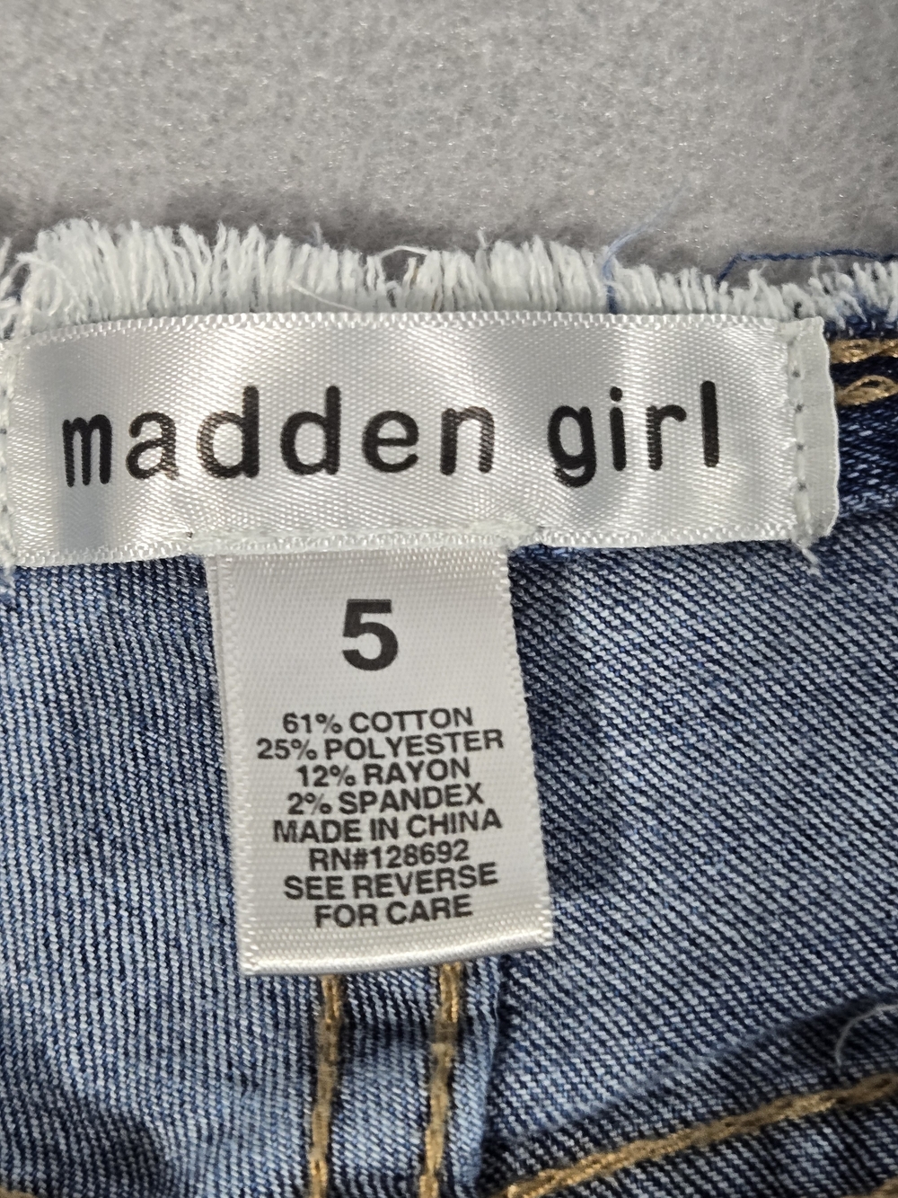 Classic Madden Women's Blue Flared Jeans Size 5 - Picture 7 of 9